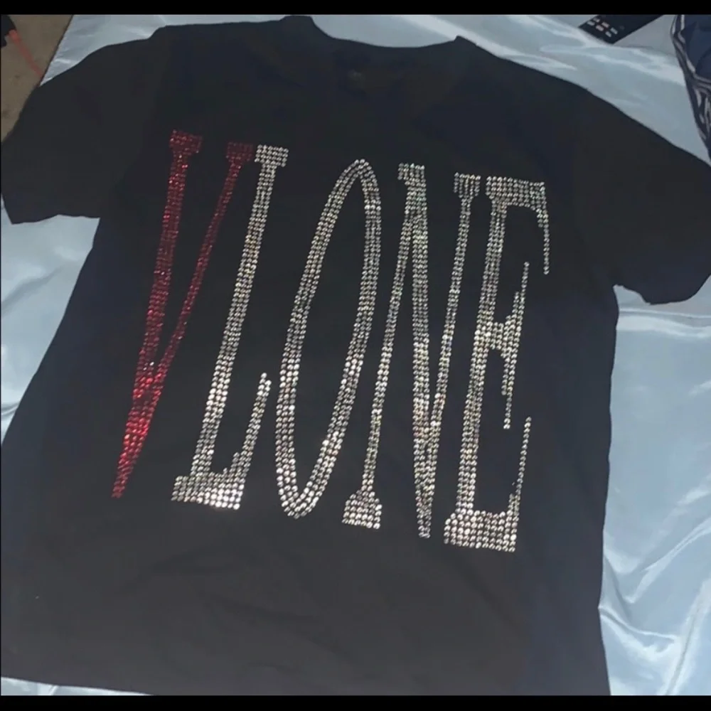 Vlone Rhineston - Picture 6 of 7
